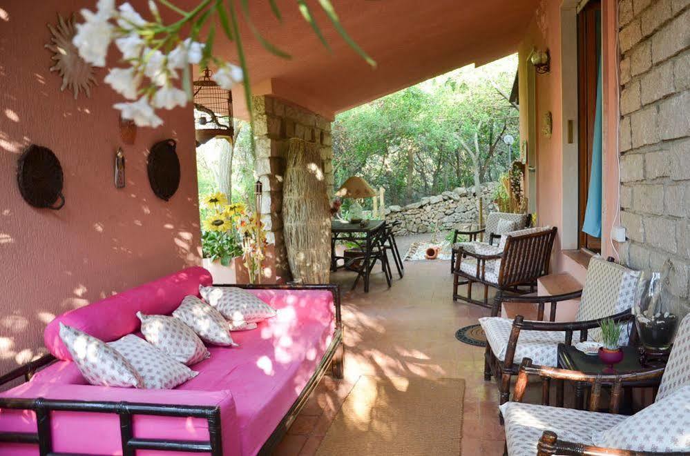 Bed & Breakfast Yin & Yang San Pantaleo Exteriér fotografie